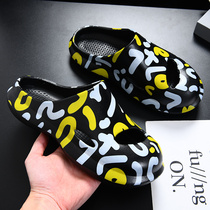 Slippers Men S Ins Tide Fashion Exterior Wearing Summer New Net Red Word Drag Men Non-slip Cool Tug Baotou Dongle Dongle Shoes