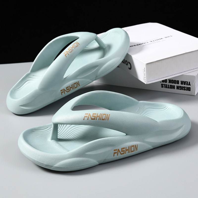 Flip-flops men's 2022 new summer thick-soled outer wear non-slip personality slippers leisure net red stepping on shit sandals