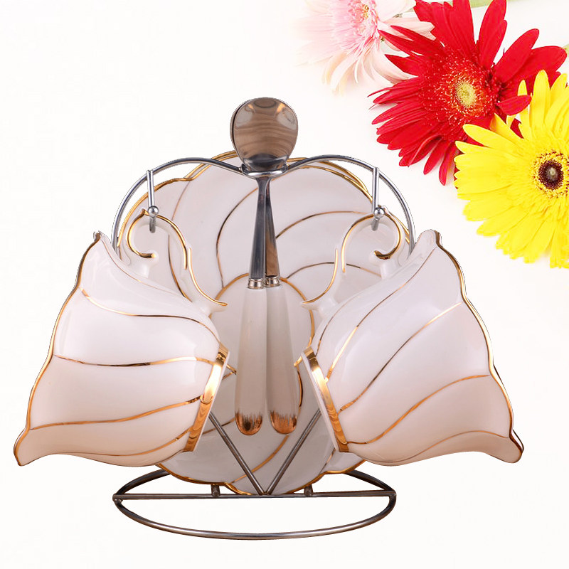 Bone china coffee cup with holder European tea set Ceramic afternoon tea set Black tea cup couple cup saucer spoon 2 sets