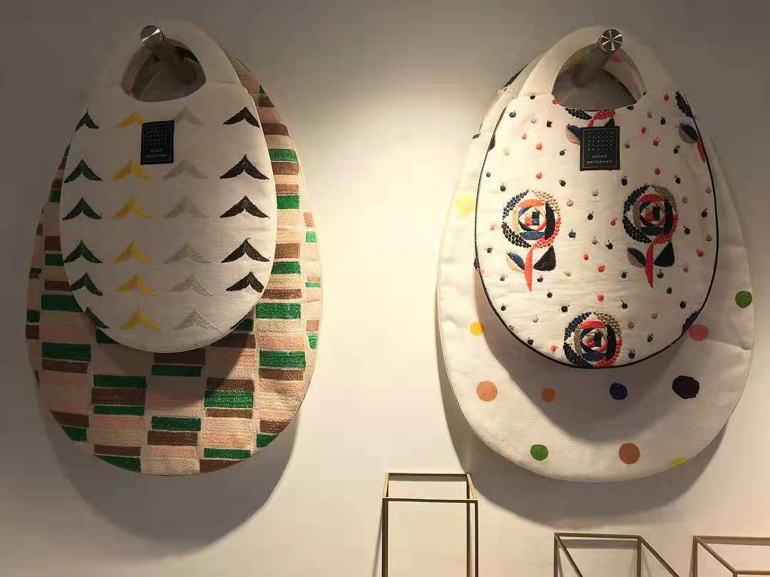 All Kawamaki Mina Japan's small crowdsourced design of the Rabbit Bell Drum Egg Bag Cooperative Jedi