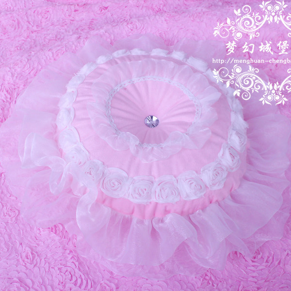 New pint pink crystal suede Rose Pumpkin Pillow Princess Lace Pillow with Core-Taobao