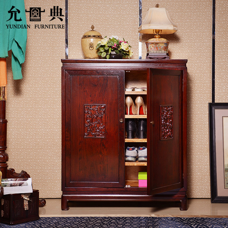 �ʵ��ľ����ϵ��˫��Ь��0049061HLMF-LKS