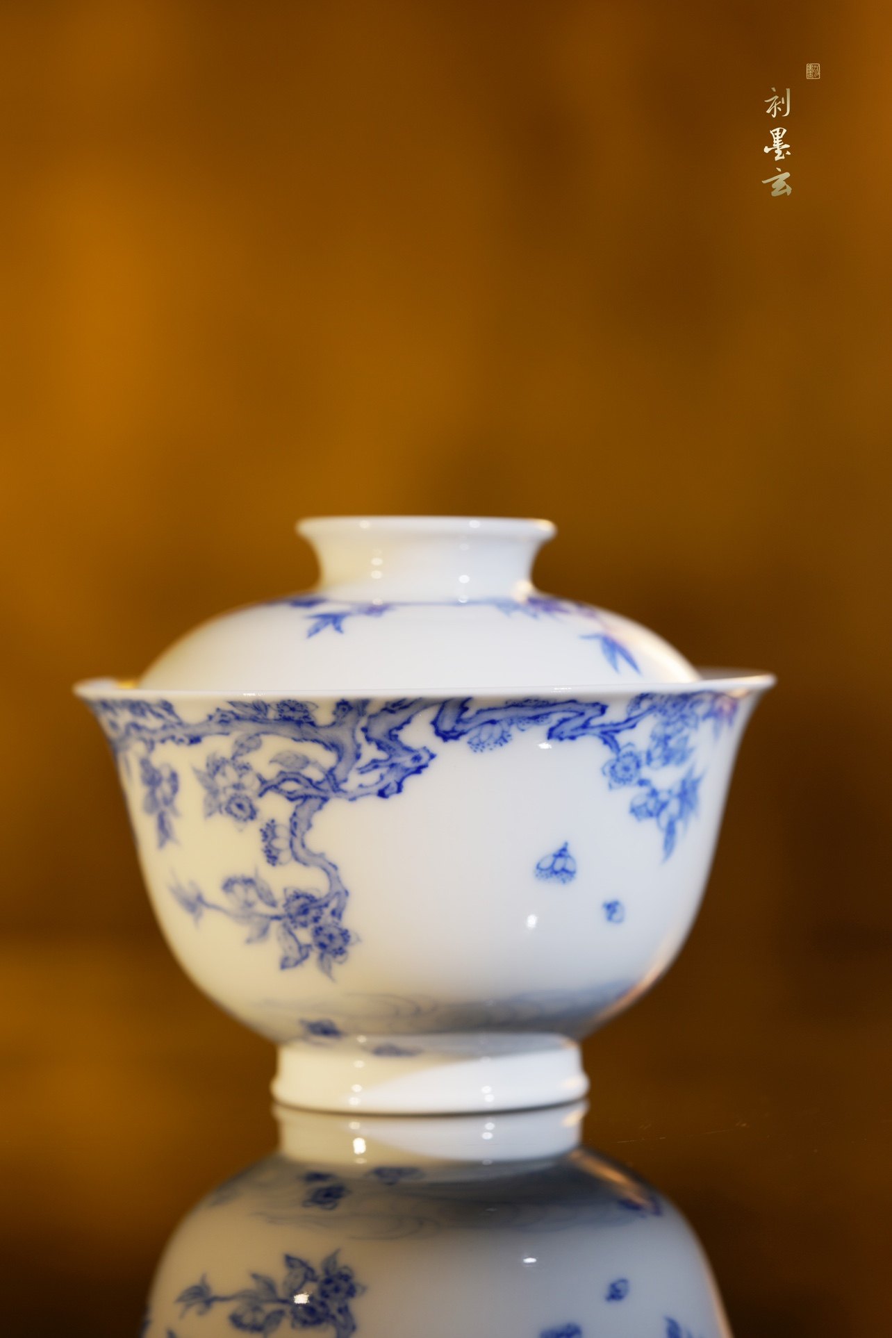 The Inscribed Ink of the Blossom Spring Scenery Cover Bowl 