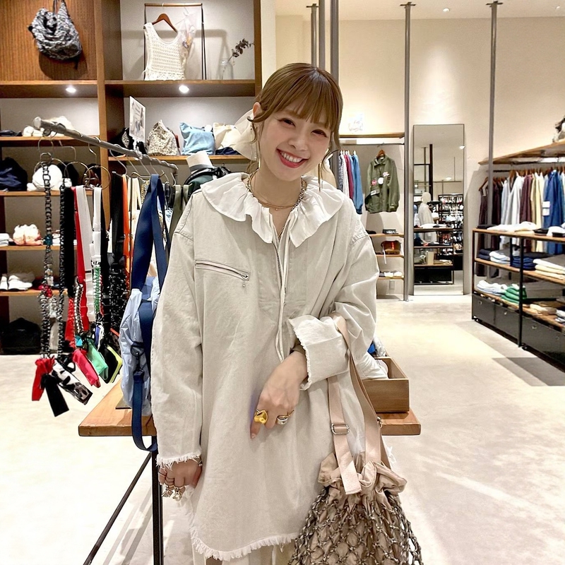 Spring and Summer Japanese Style N-Shaped Zipper Design Loose Oversize Stylish Fringed Raw Edge Denim Shirt for Men and Women