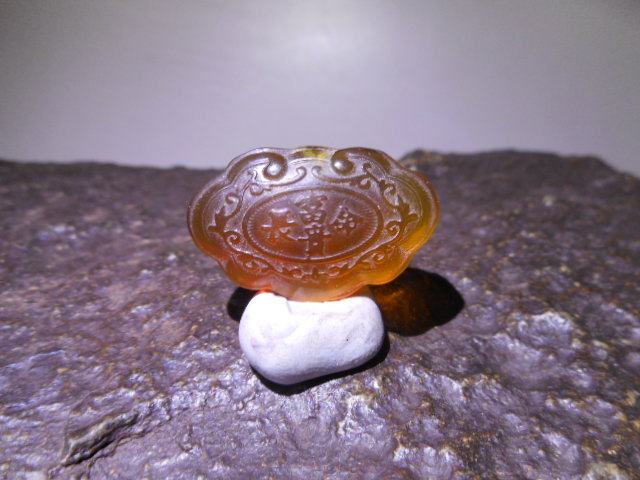 119# Natural Burmese gold brown amber baby lock