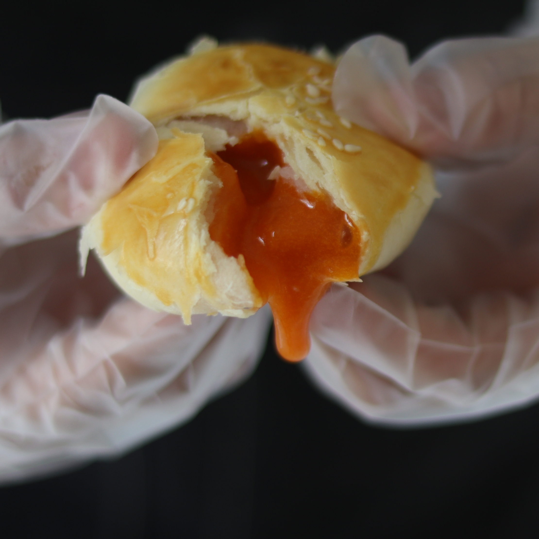 Big Mouth Cheese Flowing Heart Crispy Milk Huang Xuemei Niang Flowing Heart Egg Yolk Crispy Moon Cake Office Snacks Mid-Autumn Cakes 6 Pieces