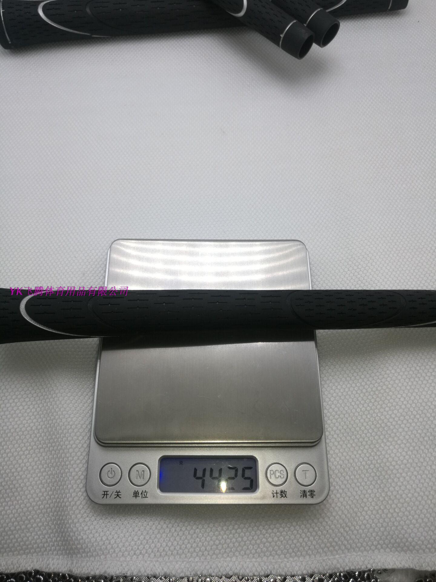 Tay nắm golf bằng gỗ cao su kẹp gỗ xích đu xoay phổ quát mua 15 mail miễn phí để gửi keo hai mặt găng tay chống nắng thể thao