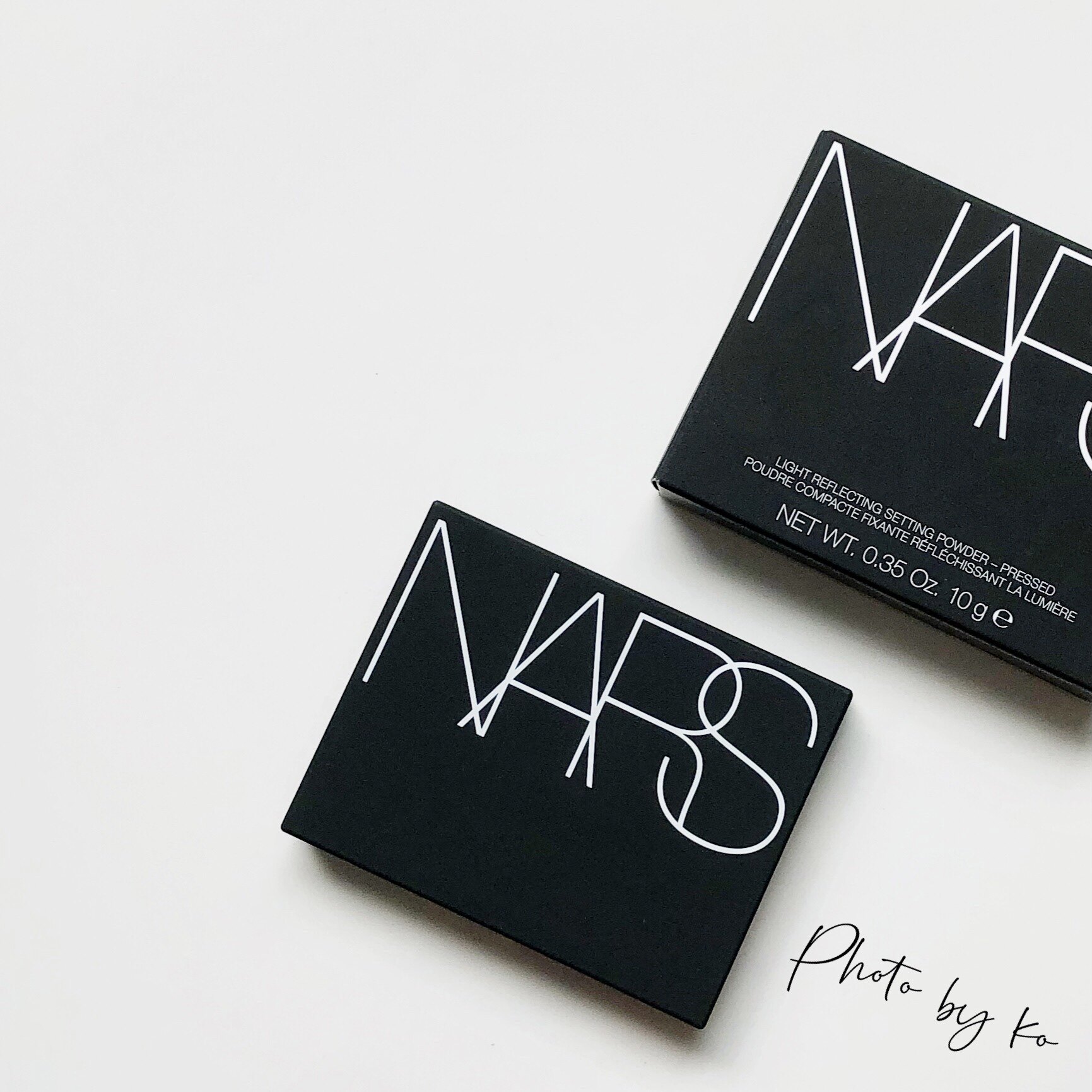 The new version of nars honey powder cake transparent color makeup control oil control makeup powder cake 10g