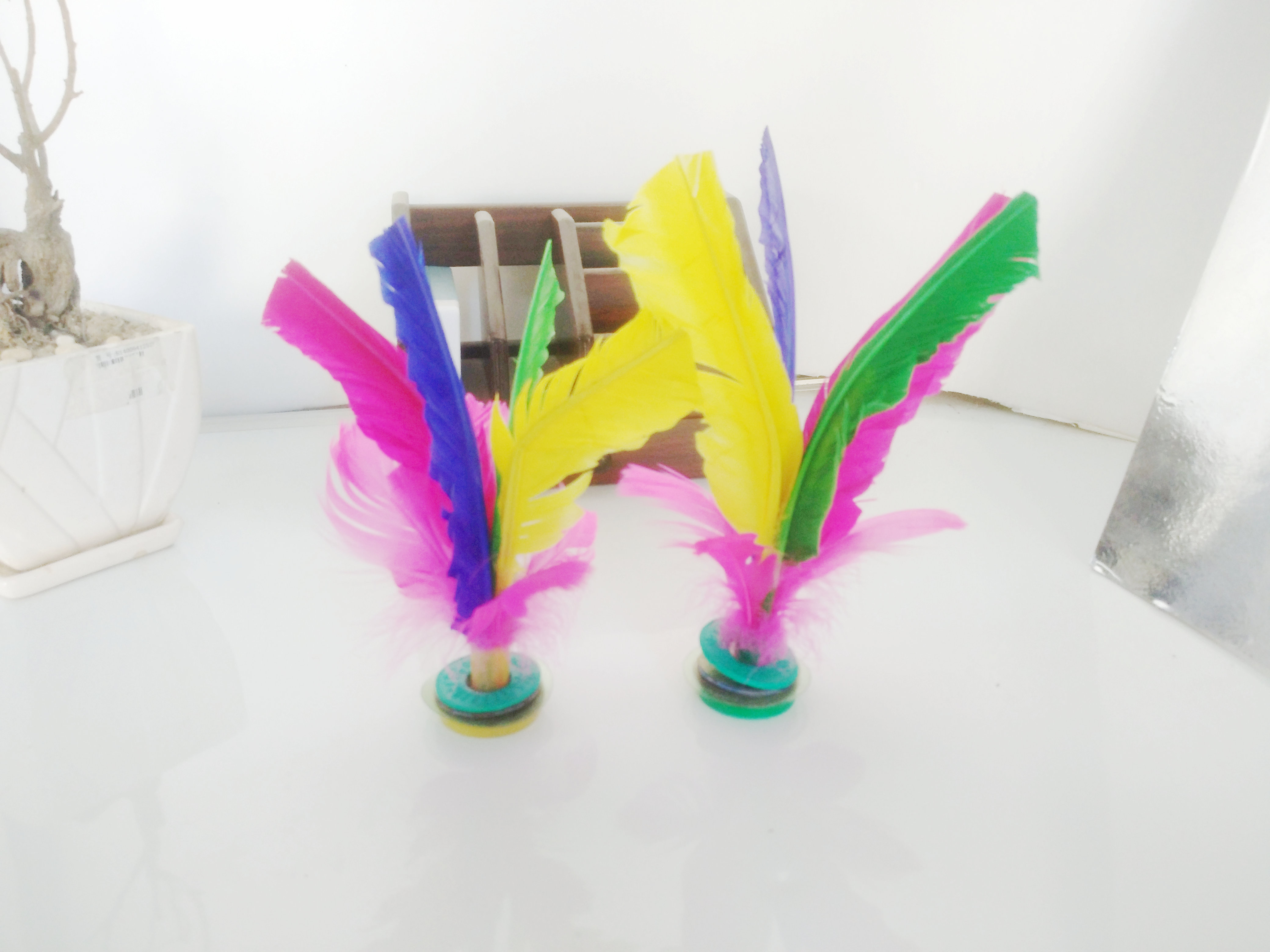Shuttlecock Shuttlecock Shuttlecock Chicken Fur Shuttlecock is resistant to kick-off.