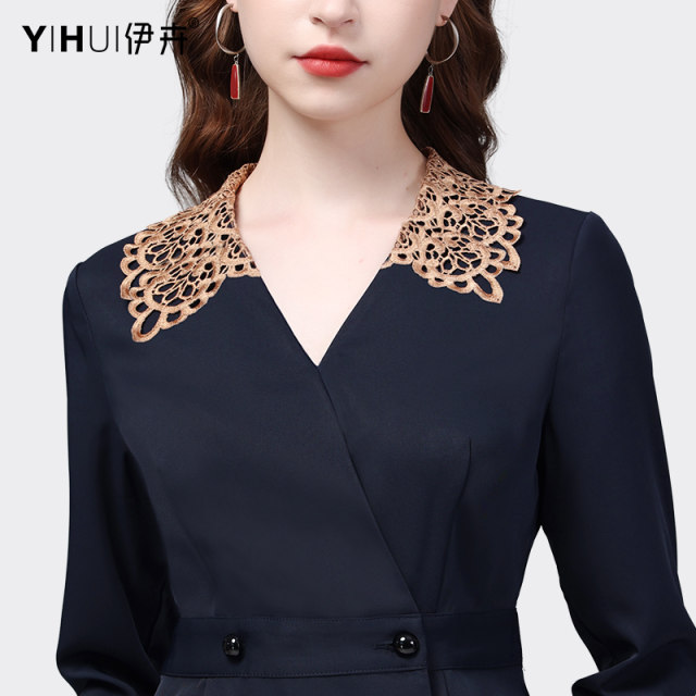 European fashion embroidered shirt women's design sense v-neck bottoming temperament professional shirt chic and thin spring new