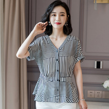 V领条纹上衣女雪纺衫短袖夏装2018新款宽松遮