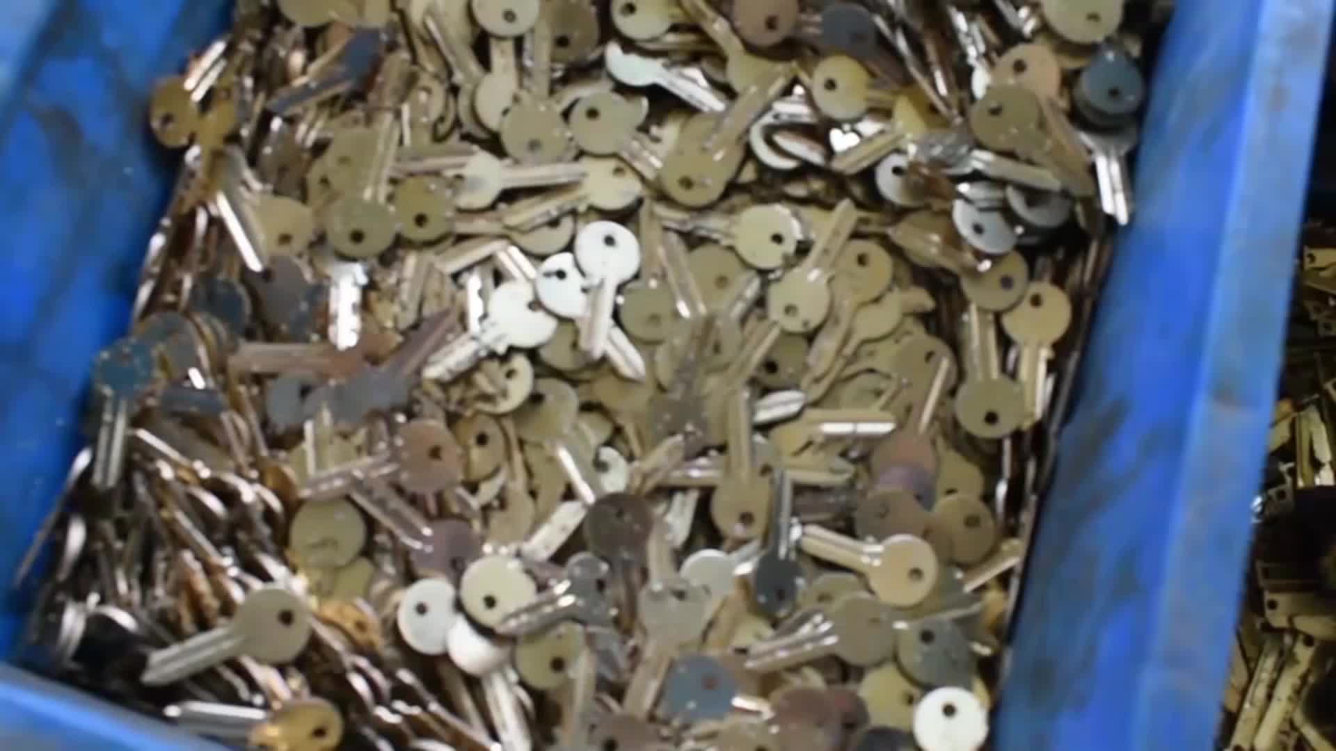 Wholesale Metal Door Key Plastic Blank Keys Pattern Room Lock