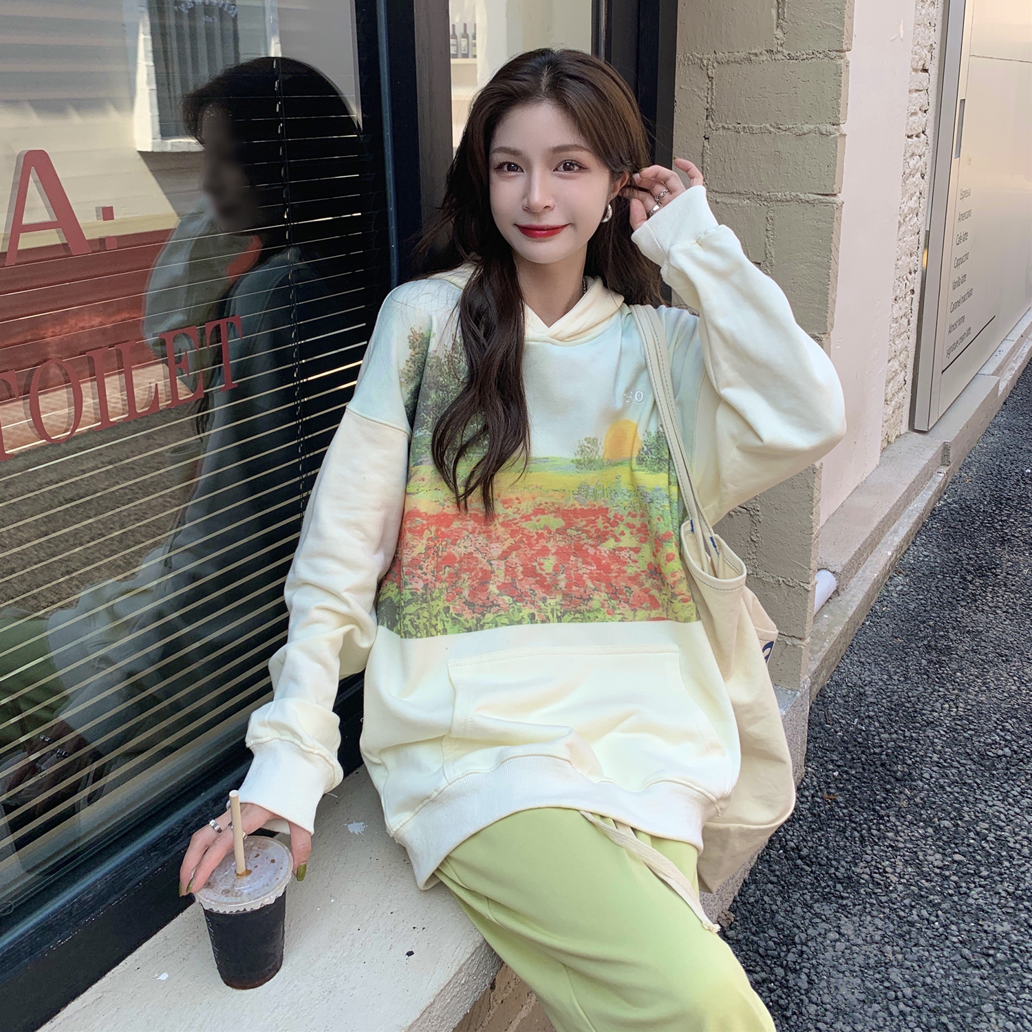 Apricot hoodie sweatshirt casual wide pants two-piece suit women's early fall Fashion net red little sub-show high match
