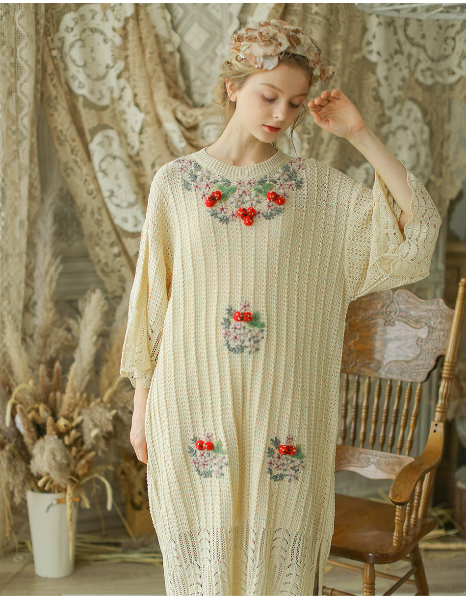 Nghệ thuật khuôn mặt, mùa thu và mùa đông sản phẩm mới, mohair, thêu tay, trái cây rừng, áo choàng đan lỏng lẻo váy đẹp 2021