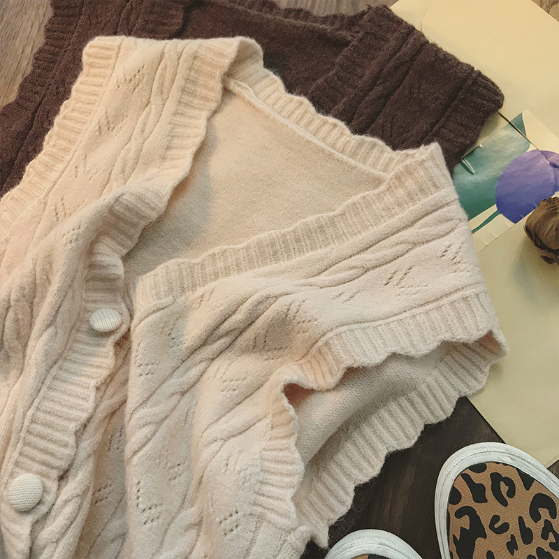 Little C's Japanese retro knitted vest female Korean version loose personality literary lace V-neck waistcoat sweater trendy