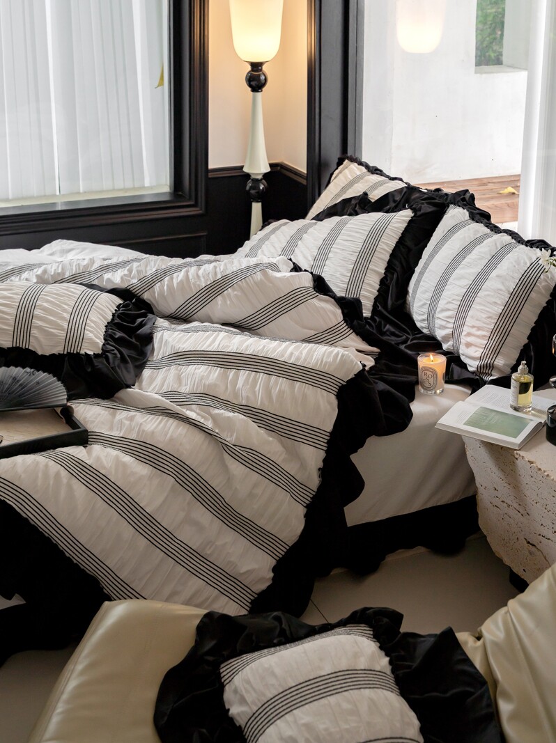 Cool Air French Four Piece Set Made of Pure Cotton 2023 New Water Wahable Cotton Bedclothe, Bedheet, and Quilt_voghion.com