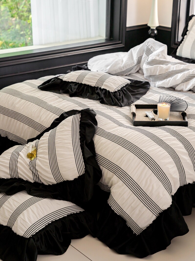 Cool Air French Four Piece Set Made of Pure Cotton 2023 New Water Wahable Cotton Bedclothe, Bedheet, and Quilt_voghion.com