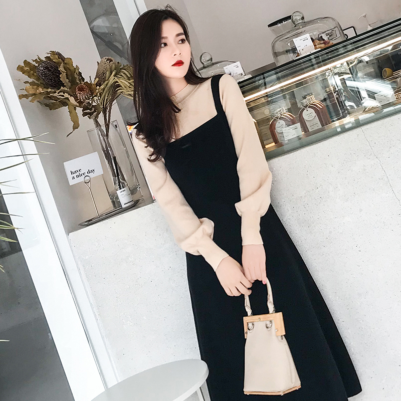 Fan-style niche for tea hysteria women advanced senses knitted over knee-length skirts 2022 New spring