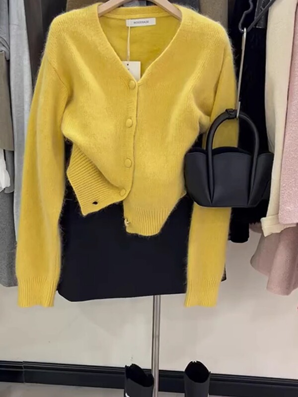 European-Style Soft Yellow V-Neck Knitted Cardigan Top for Women, New Autumn and Winter Style, Lazy Style with a High-End Feel, Fluffy Sweater