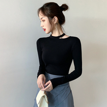 Black hit undershirt woman early autumn lap 2022 fall new design sensation hanging neck blouses foreign air long sleeve t-shirt woman