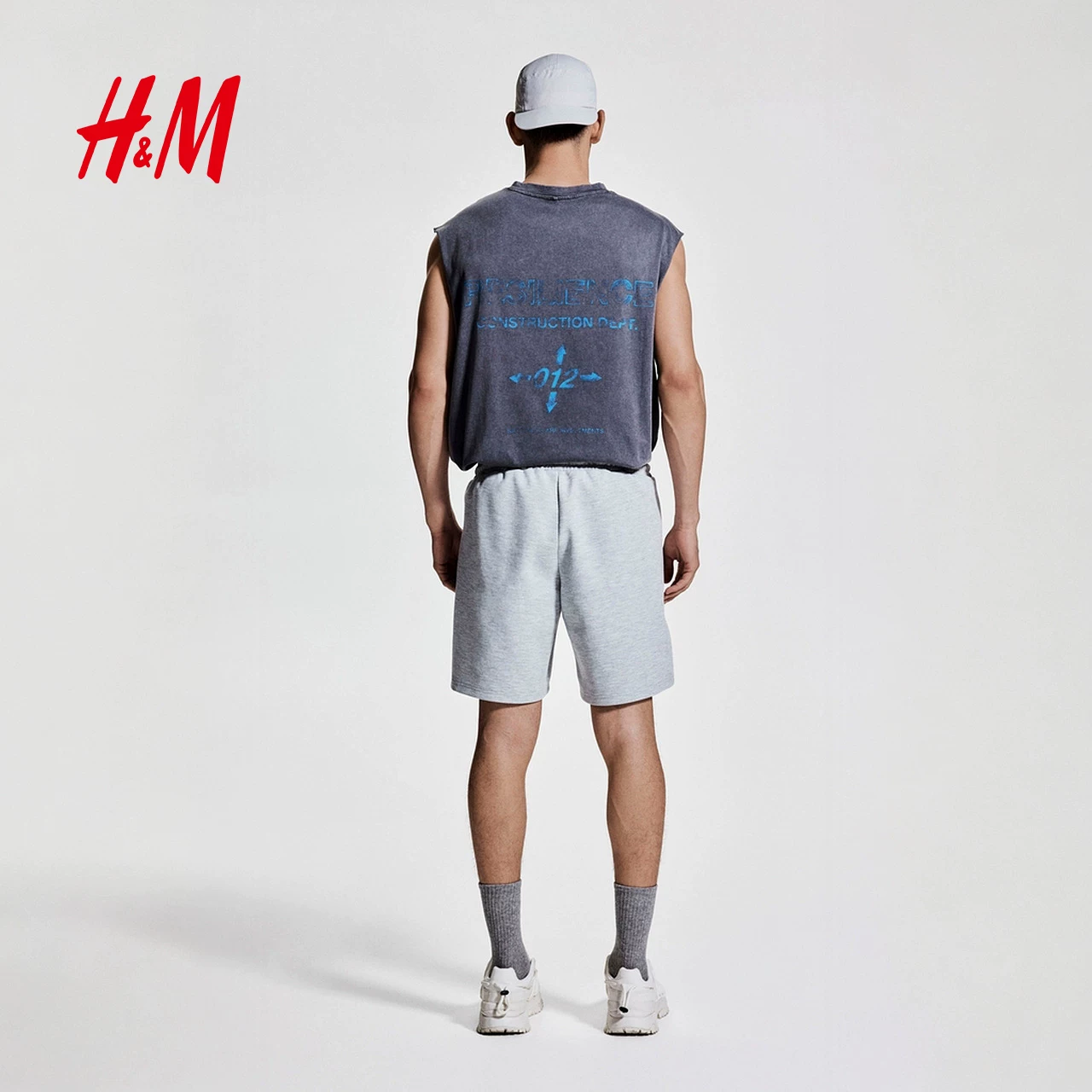 Пижамные мужские спортивные шорты HM Summer DryMove™ средней длины 1289092