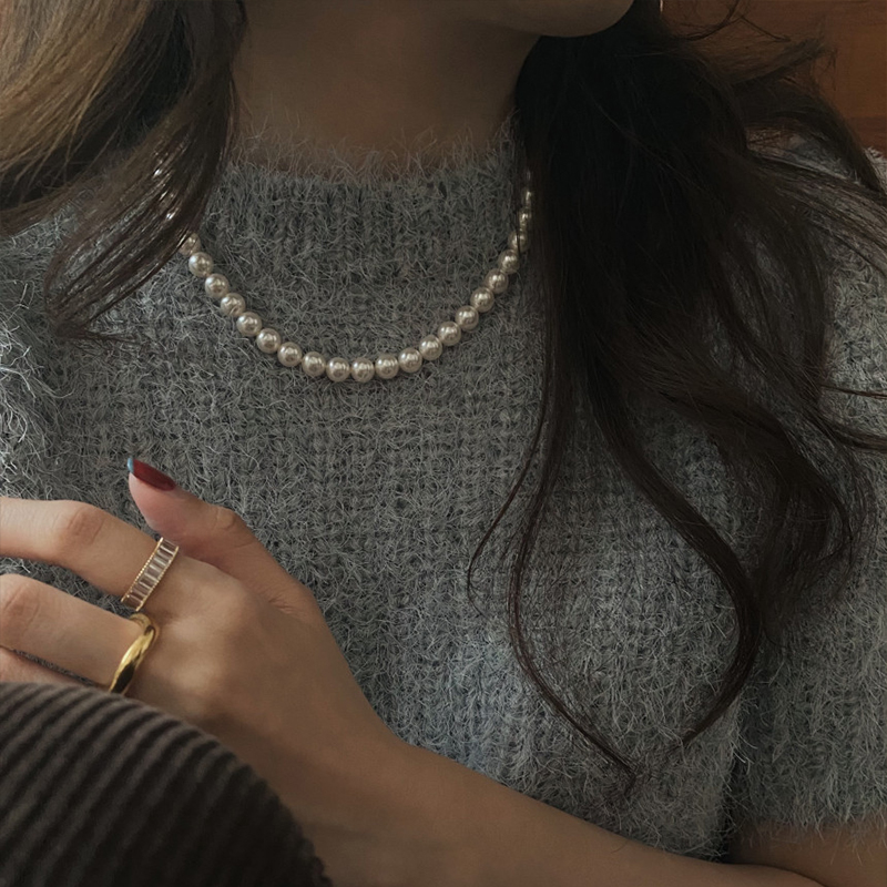 Shijiao pearl necklace necklace light extravagant and small crowdneck chain Women's autumn winter sweater chain accessories 2023 new exploits-Taobao