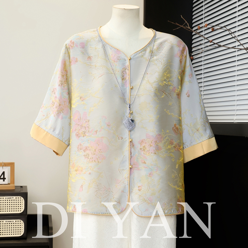 This Year's Trendy Mom Tops, Spring and Summer National Style Shirts, Middle-Aged and Elderly Women's Summer Outfits, High-End Thin Blouses