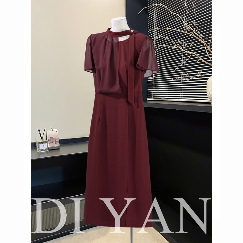 High-End and Stylish Red Dress for Mother-In-Law's Wedding Banquet, Suitable for Everyday Wear, Elegant Summer Dress for Mothers