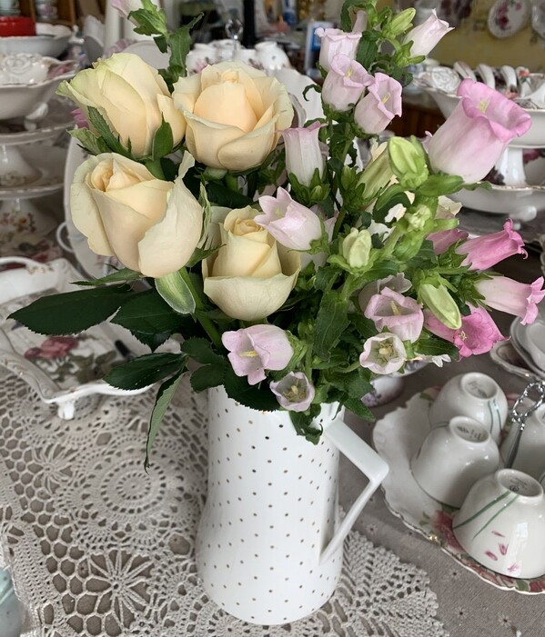 Foreign Trade Export Brief Eu White Vegan Elegant Dot vase special price-Taobao