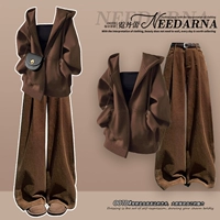 Цветная толстовка, жилет, вельветовые штаны, комплект, трикотажный демисезонный весенний свитер, в стиле Шанель, тренд сезона, городской стиль