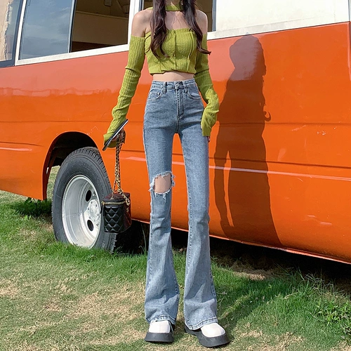 Тонкие джинсы, штаны, приталенный дизайнерский мегафон, высокая талия, тренд сезона