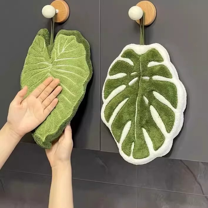 Hanging Leaf-Shaped Hand Towel, Absorbent and Thickened, for Home Kitchen Use, Hand Wiping Ball, Hand Wiping Cloth, Leaf Hanging Towel, Handkerchief