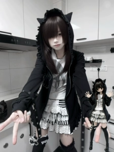 Yameko Оригинальное черное кошачье пальто* кошачьи уши, которые не сваливаются, юбка-тортик, милые ремни и заклепки в стиле субкультуры отаку.