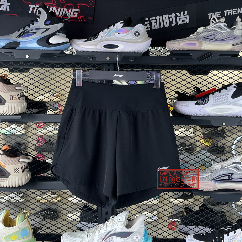 Li-Ning Women's Shorts 2026 Summer New Breathable Quick-Drying Fitness Cool Running Sports Shorts Aksw120