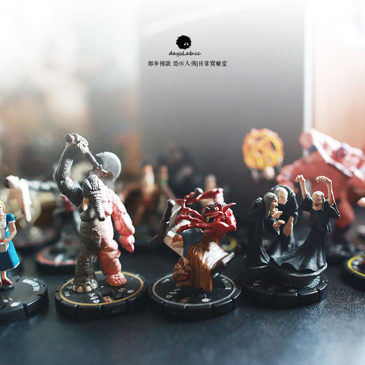 Urban legend 2 European and American mythical bereaved Devil Clown Mermaid's Mermaid's Pendulum Model