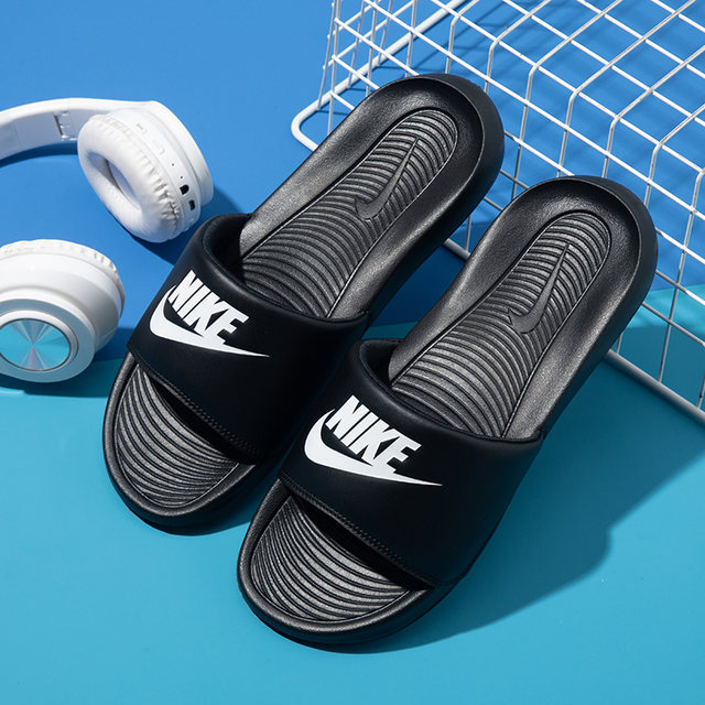 ເກີບຜູ້ຊາຍ Nike 2022 Summer New Sandals One-Word Flop Beach Shoes Casual Slippers CN9675-002