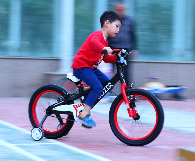 品牌促销优贝16寸18寸儿童自行车3岁4岁5岁6