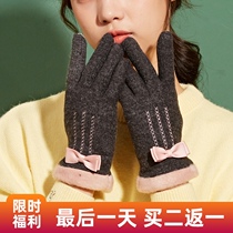 Warm gloves female autumn and winter thick velvet cold-proof five-finger touch screen simple Korean version of Joker students riding tram