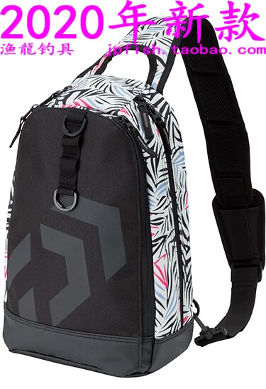 Japan's DAIWA and ONE SHOULDER BAG (C) FISHING INCLINED SHOULDER BAG