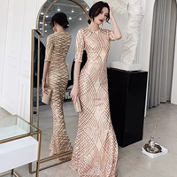 Длинный, цвета шампанского