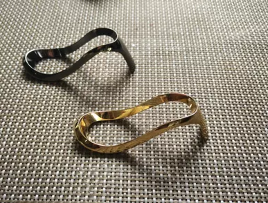 Pipe accessories Stainless steel high-heeled shoes are suitable for large, medium and small pipes, gold and silver are optional