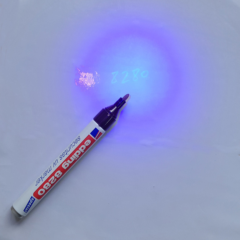 Невидимый ультрафиолетовый маркер. Маркер для уф лучей. Невидимый маркер с фонариком. Уф маркер. Маркер белый edding (8280).