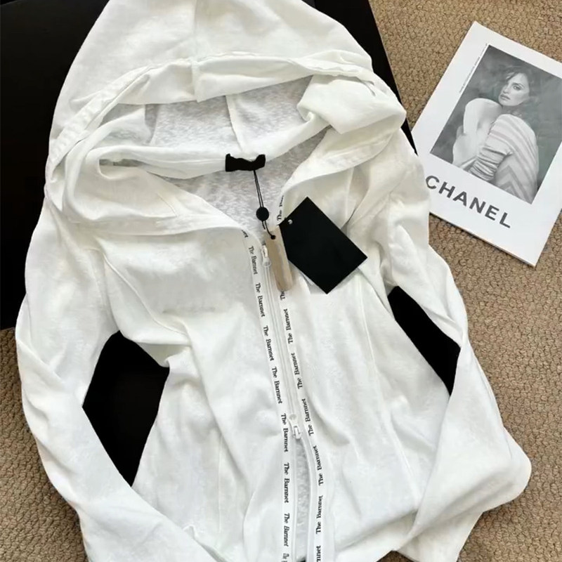 Sports Style White Letter Hooded Sun Protection Top for Women, New Summer Style, High-End Slim Fit Double Zipper Jacket Top
