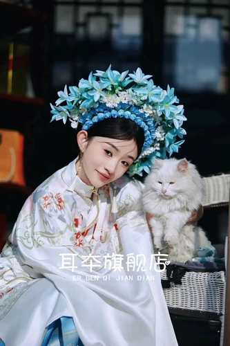 Фотостудия Женская Шпилька Династии Мин Ханфу Фото Костюм Ретро Китайская Лошадь Лицо Юбка Древний Стиль Фотография На Открытом Воздухе Туристическая Фотография