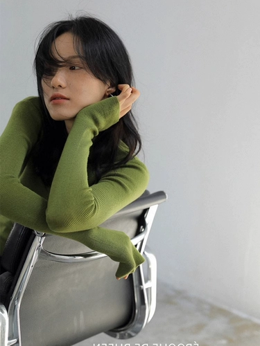 Демисезонный свитер, зеленый цветной трикотажный лонгслив, высокий воротник, в западном стиле, изысканный стиль