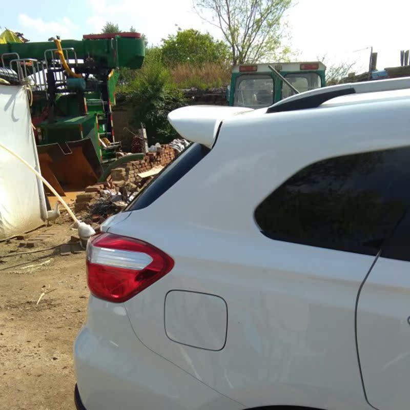 Dongfeng Nissan Kaichen T70 cánh đuôi T70 sửa đổi đặc biệt mô hình ban đầu cánh trên T70X miễn phí cánh cố định cánh gió đuôi xe hơi