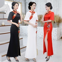 2020 new qipao embroidered long sleeves length Temperament Dress Dress Banquets to greet the guests Fashion Show Elegance