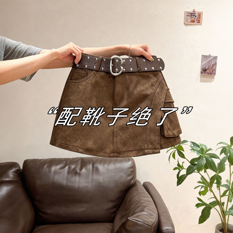 Brown Suede Shorts for Women, Autumn and Winter Style, High-Waisted A-Line Skirt Shorts, Stretchy Hot Pants, Melard Style Boot Shorts Brown Suede Shorts for Women, Autumn and Winter Style, High-Waisted A-Line Skirt Shorts, Stretchy Hot Pants, Melard Style Boot Shorts