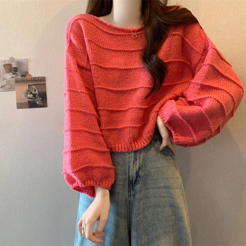 Rose Red Lantern Sleeve Knitted Base Shirt for Women, Early Spring 2026 New Short Loose Sweater for Spring and Autumn Outfits