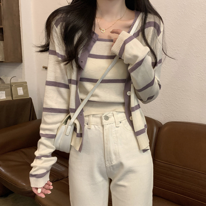 Striped Knit Sweater for Women, Autumn Short Style, Petite Cardigan, Old Money Style, Regular Shoulder, Long Sleeve, Dalang Top